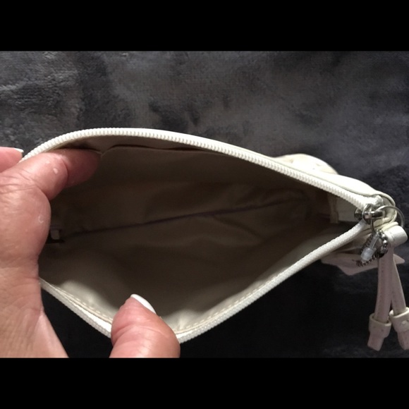 New Coach signature canvas and leather small bag - Picture 10 of 12